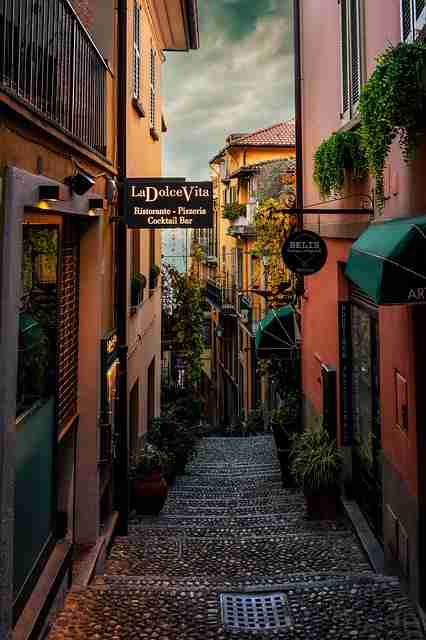 超长追本溯源!鉴黄师免费观看神秘入口（横扫热搜），鉴黄师主要是干什么的